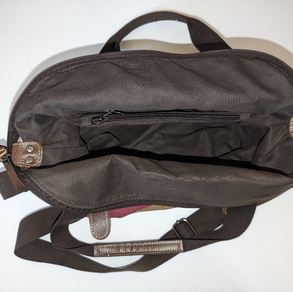 Women crossbody and handles bag. Large capacity. Preloved like new - Picture 3 of 9